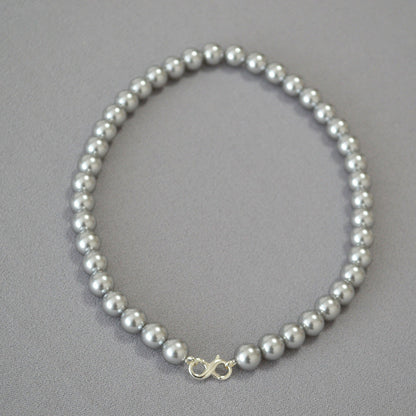 Classic Pearl Necklace with Timeless Appeal