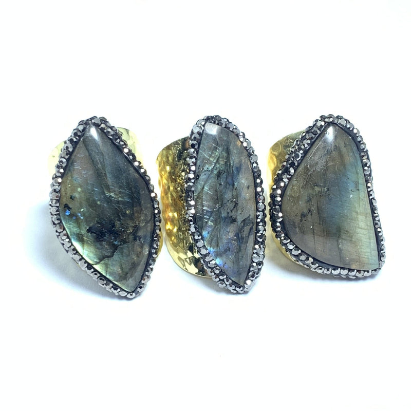 Beautiful Gold Ring with Unique Style