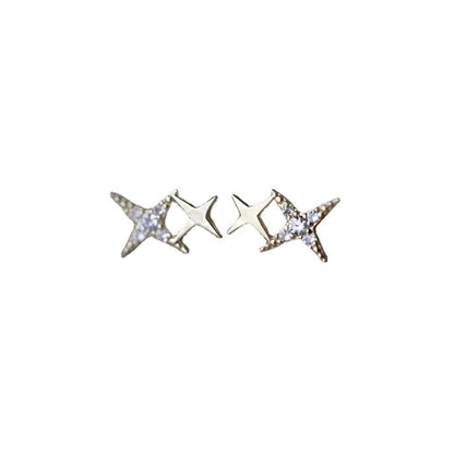 Classic Gold Earring with Timeless Appeal