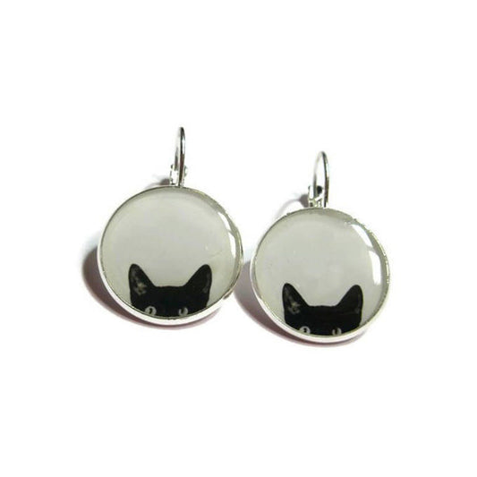 Charming Earring for Any Occasion