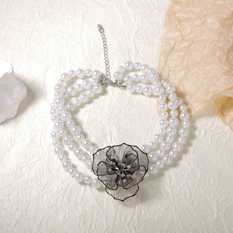 Stunning Pearl Necklace for Daily Wear
