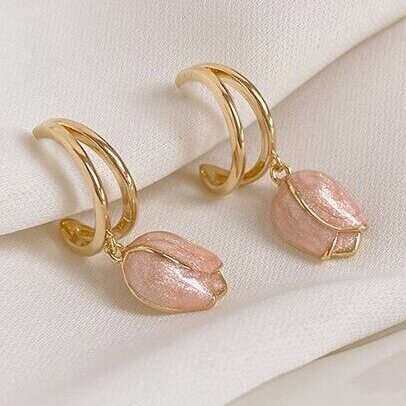 Beautiful Earring with Unique Style