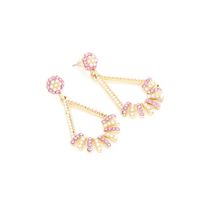 Classic Pearl Earring with Timeless Appeal