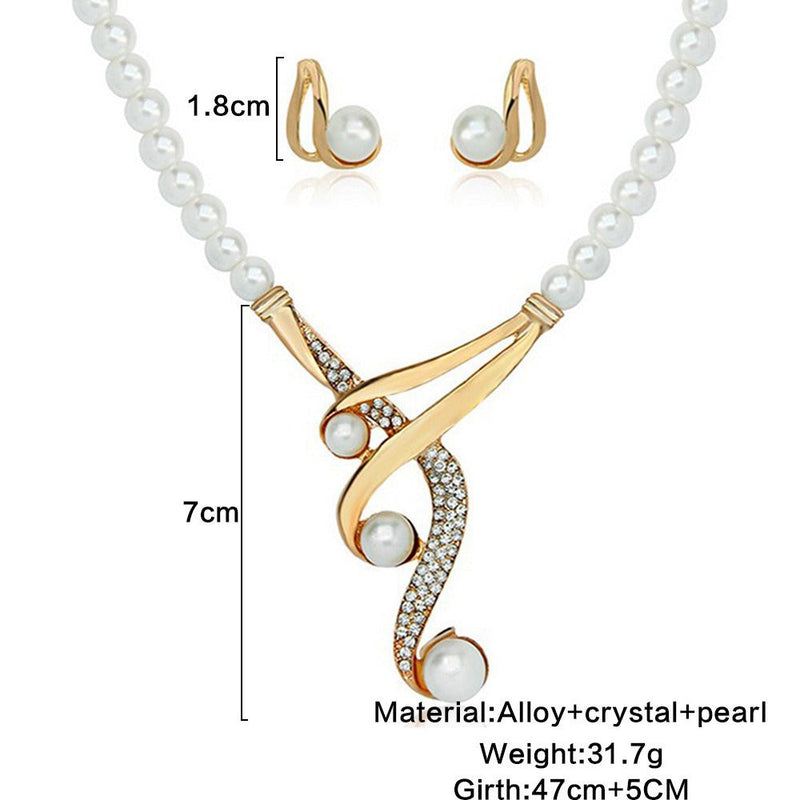 Beautiful Pearl Necklace with Unique Style