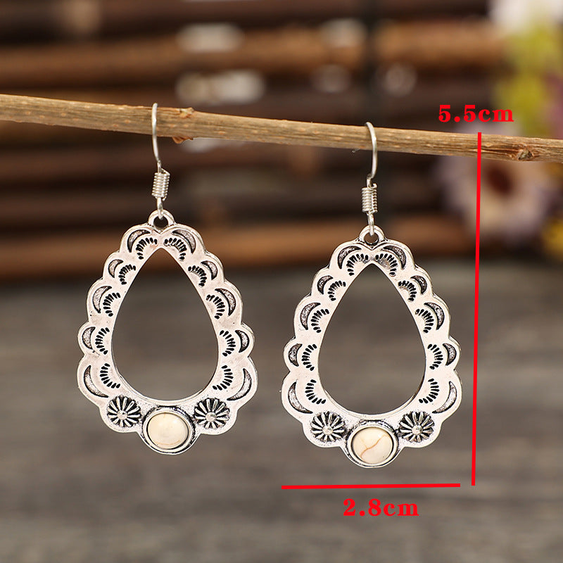 Classic Earring with Timeless Appeal
