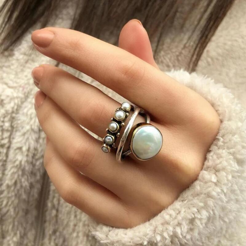 Classic Pearl Ring with Timeless Appeal