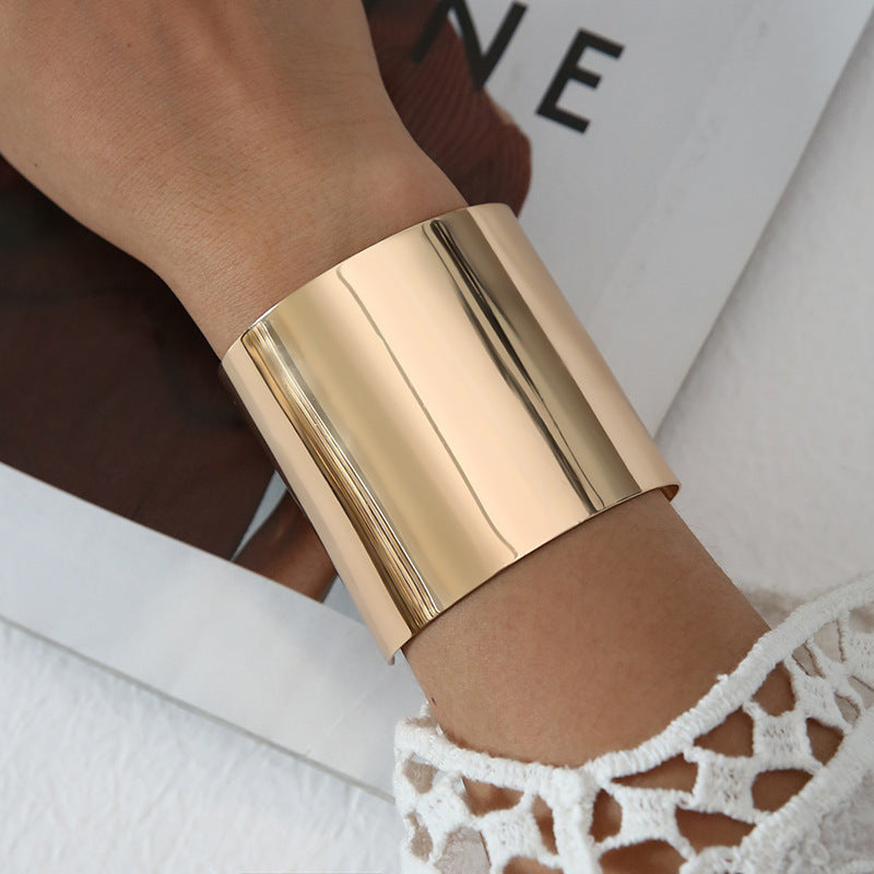 Delicate Artisan Gold Bracelet