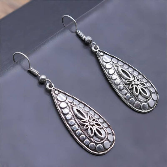 Beautiful Set with Unique Style