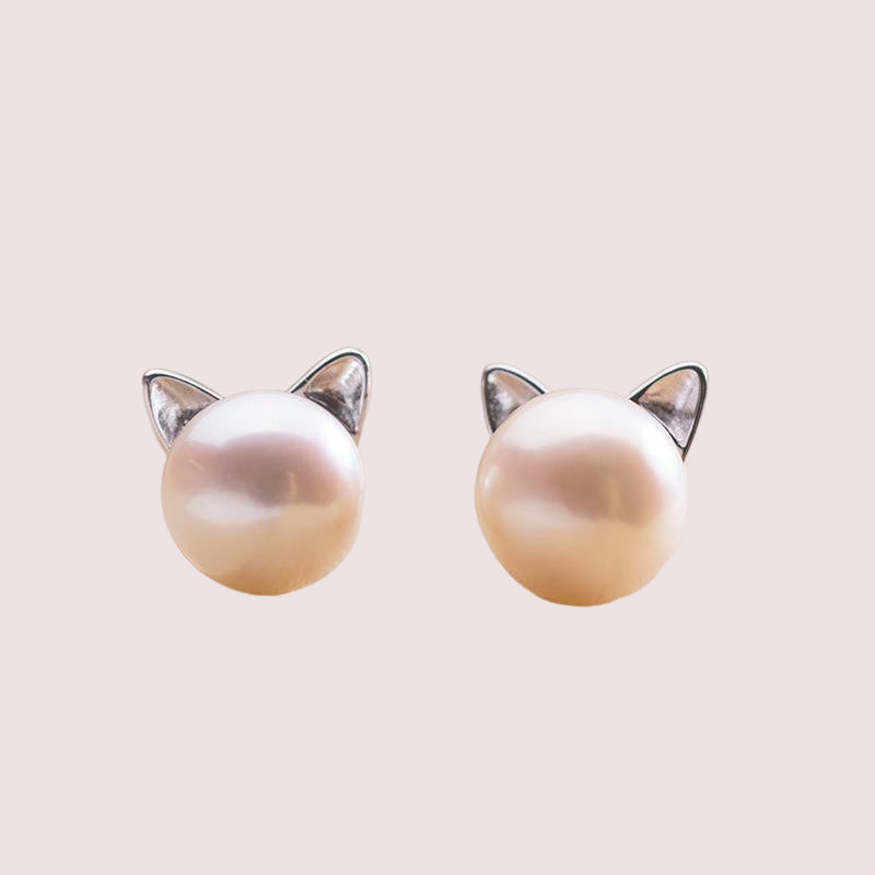 Delicate Artisan Pearl Necklace