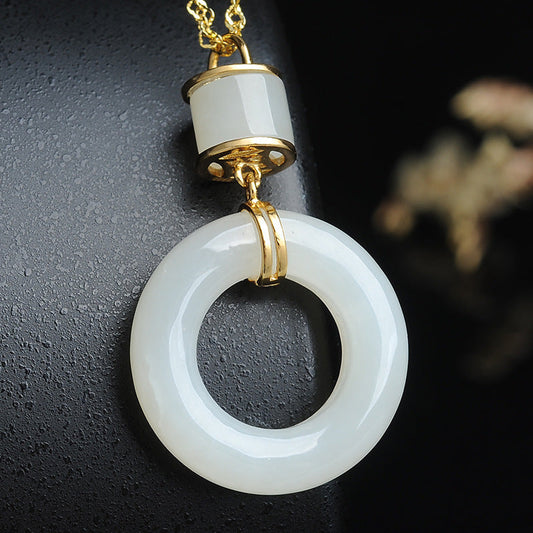 Charming Gold Necklace for Any Occasion