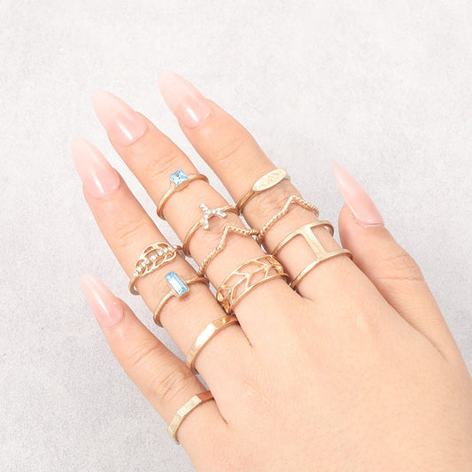 Classic Gold Ring with Timeless Appeal