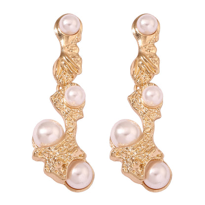 Romantic Pearl Earring for Special Moments