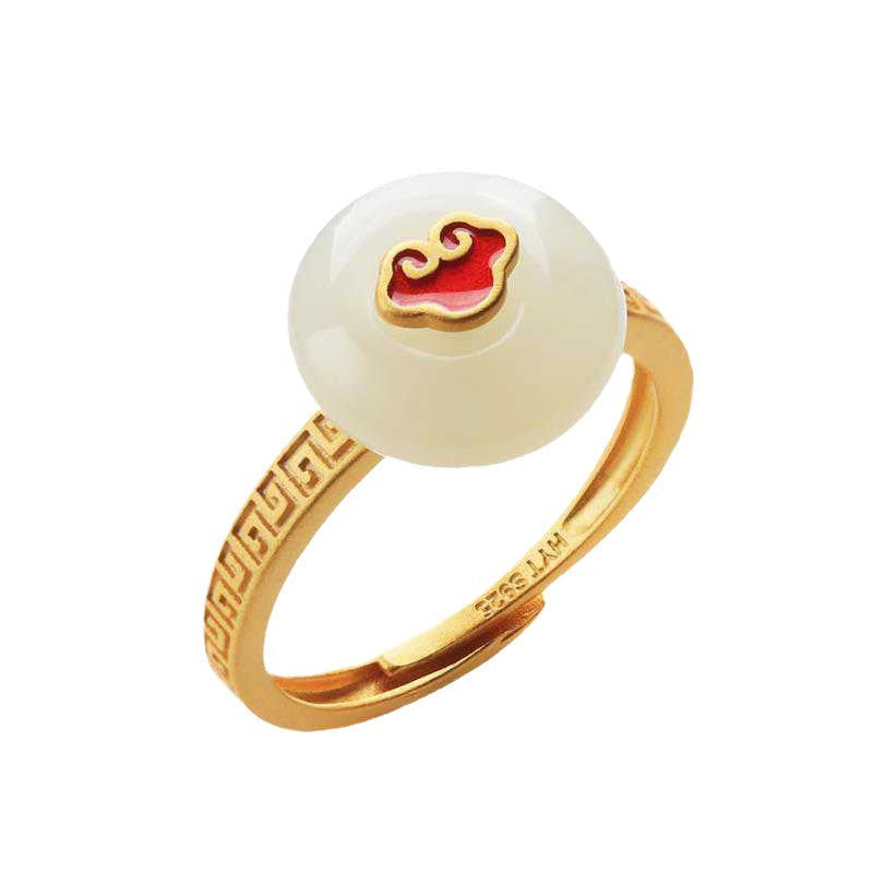 Charming Silver Ring for Any Occasion