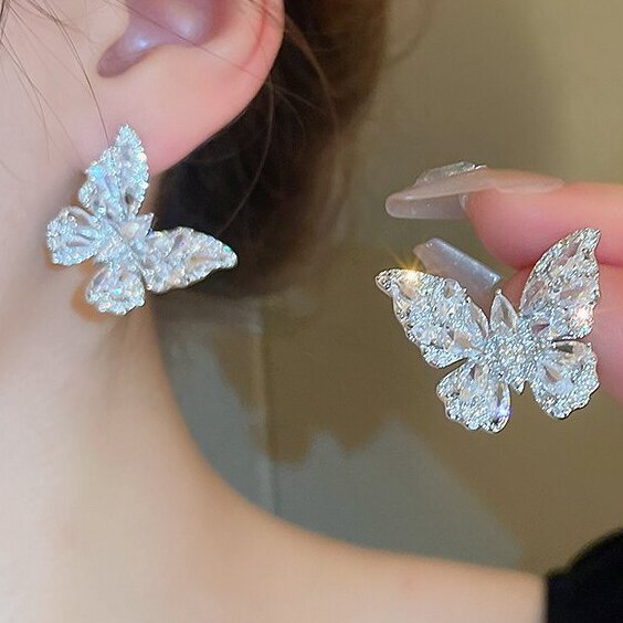 Beautiful Earring with Unique Style