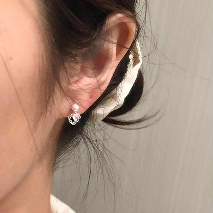 Charming Pearl Earring for Any Occasion