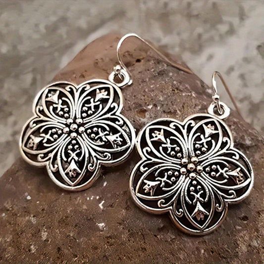 Romantic Silver Earring for Special Moments