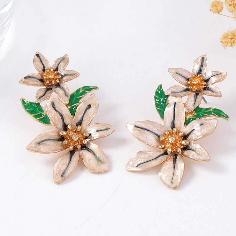 Beautiful Earring with Unique Style
