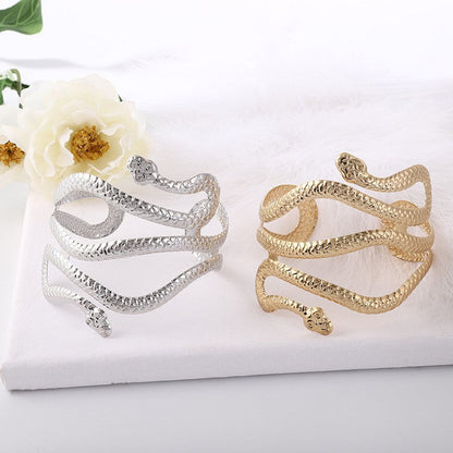Beautiful Bracelet with Unique Style