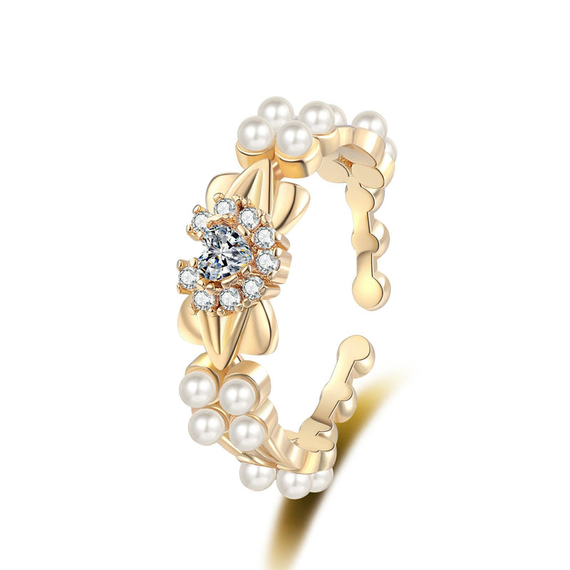 Beautiful Pearl Ring with Unique Style