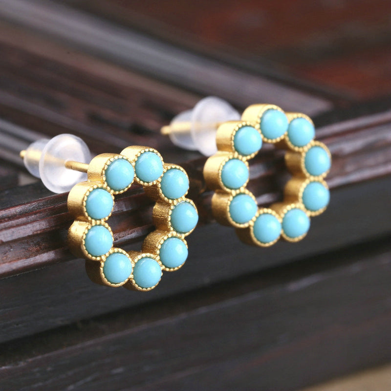 Vintage Handmade Gold Earring