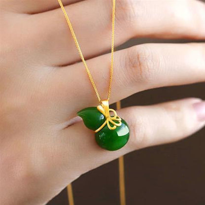 Stunning Gold Necklace for Daily Wear