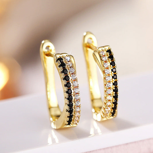Charming Earring for Any Occasion