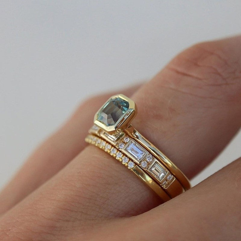 Beautiful Gold Set with Unique Style
