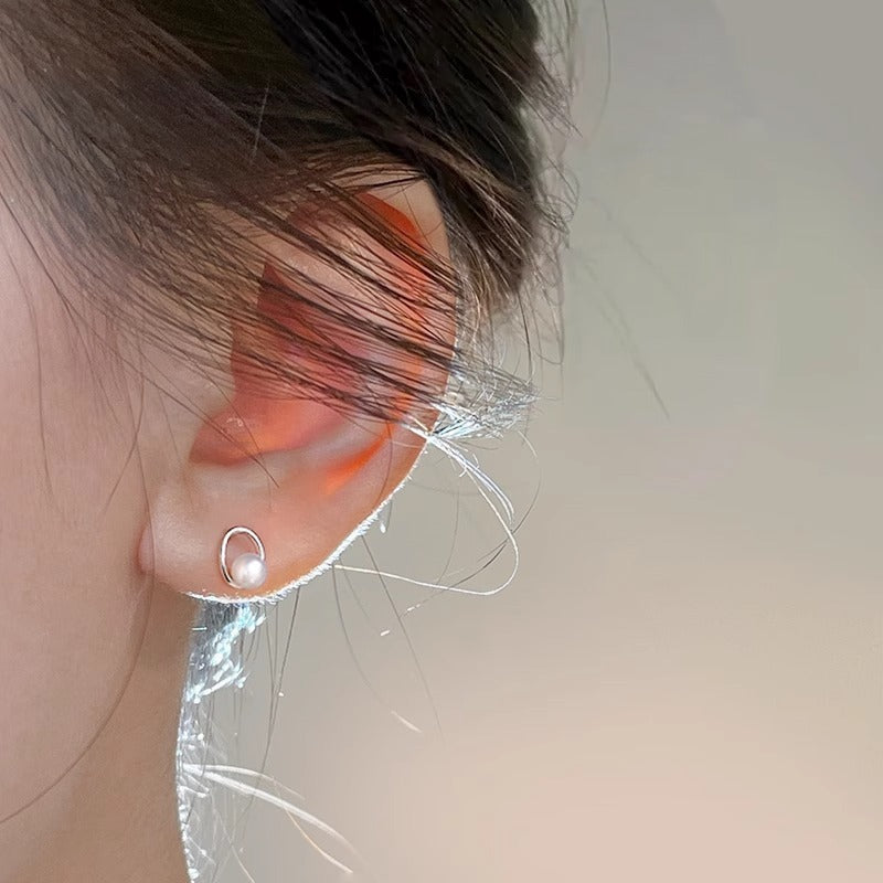 Classic Pearl Earring with Timeless Appeal