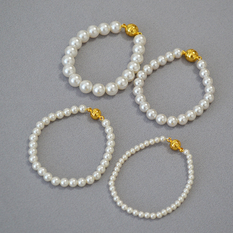 Classic Pearl Necklace with Timeless Appeal