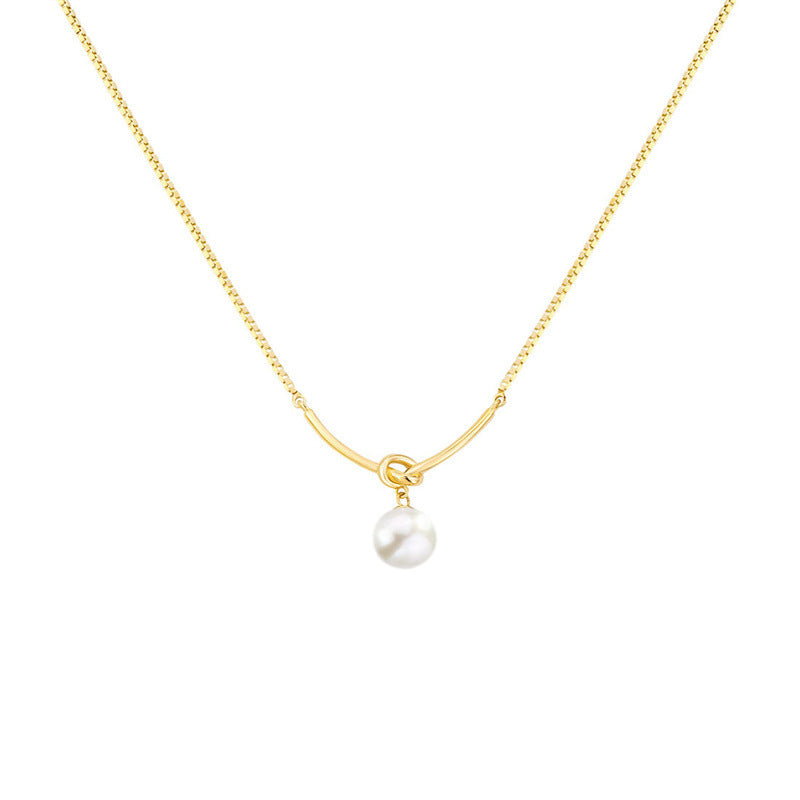 Classic Pearl Necklace with Timeless Appeal