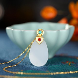 Beautiful Gold Necklace with Unique Style