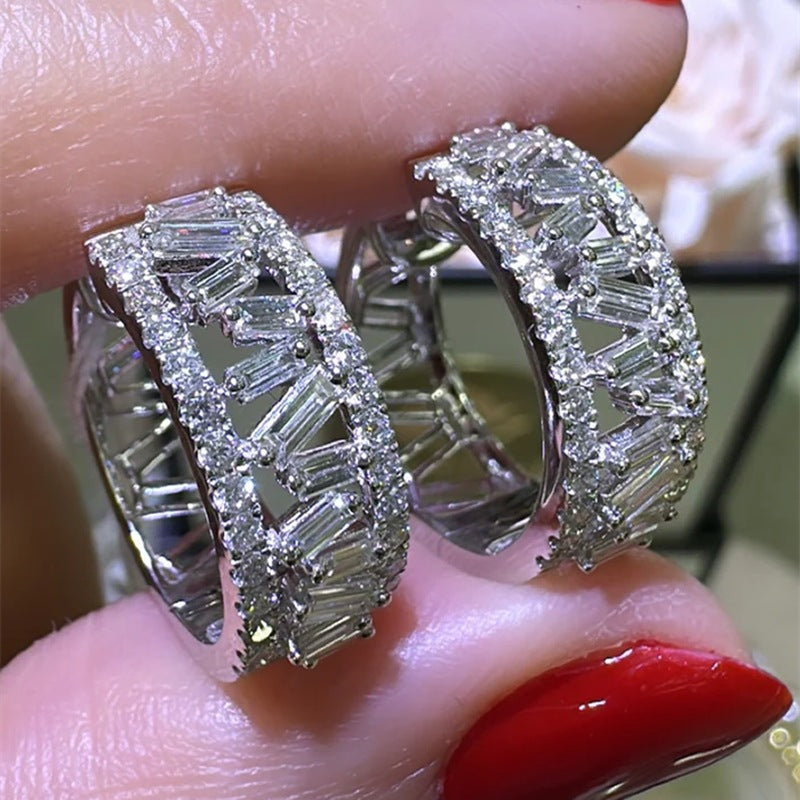 Charming Piece for Any Occasion