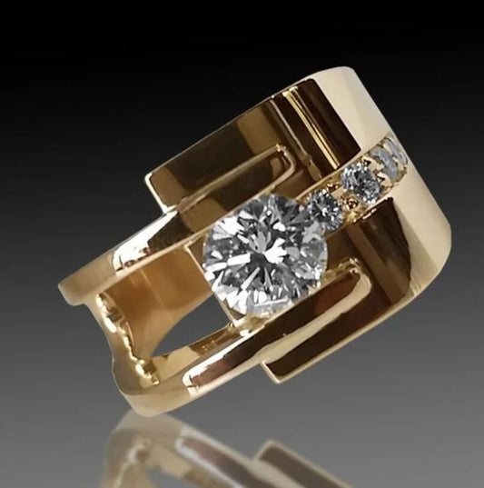 Charming Gold Ring for Any Occasion