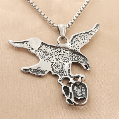 Charming Pendant for Any Occasion