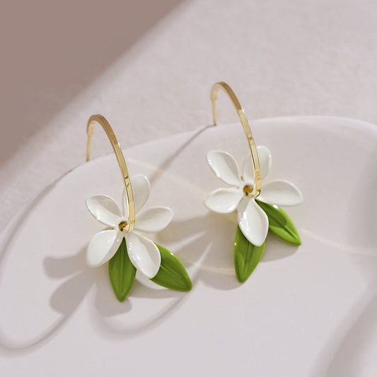 Romantic Earring for Special Moments