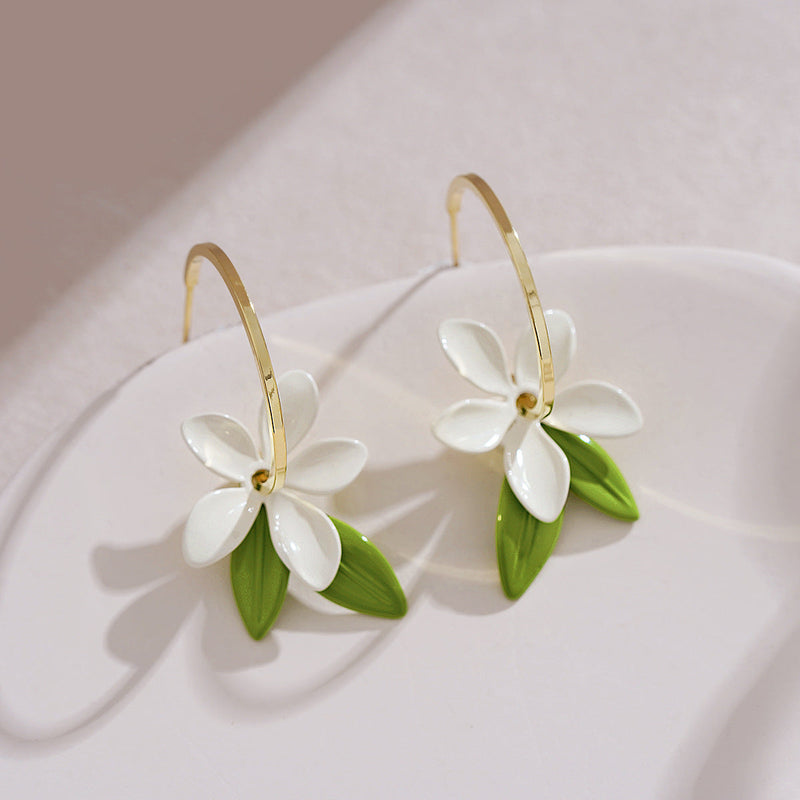 Romantic Earring for Special Moments