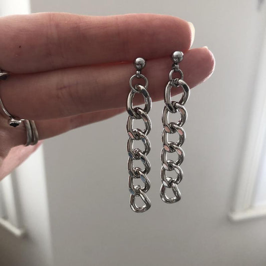 Elegant Silver Earring for Every Occasion
