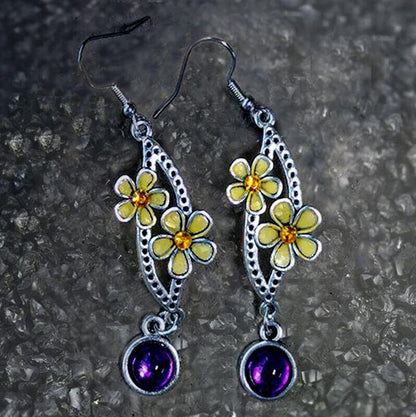 Romantic Silver Earring for Special Moments
