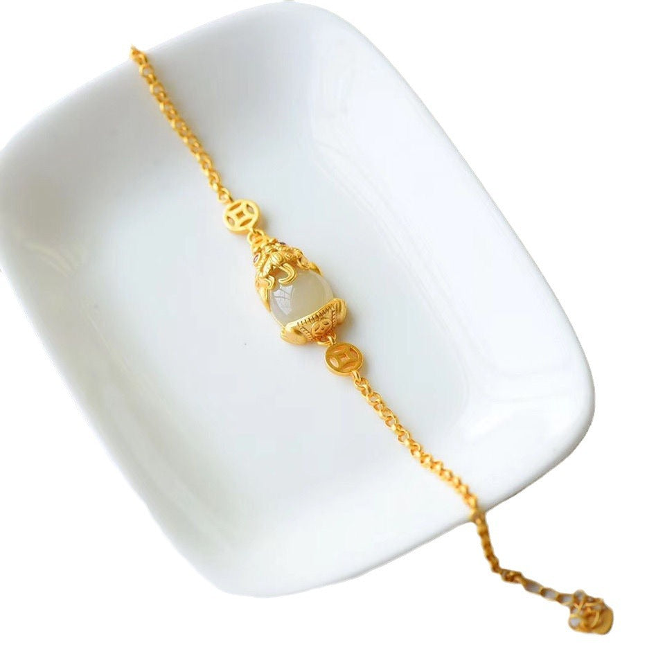 Stunning Gold Bracelet for Daily Wear