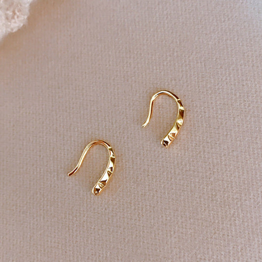 Classic Earring with Timeless Appeal