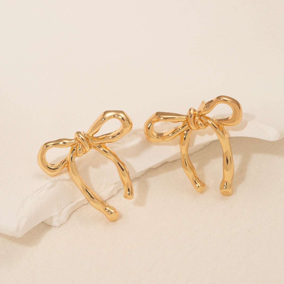 Beautiful Gold Earring with Unique Style