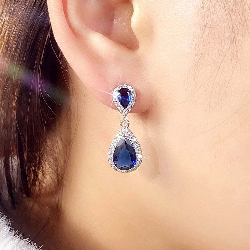 Charming Earring for Any Occasion