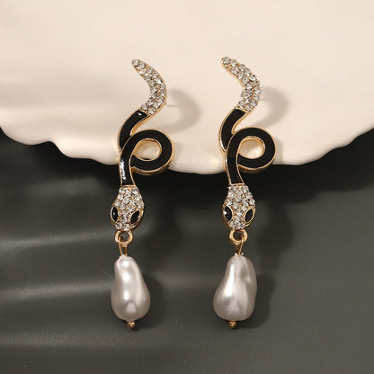 Delicate Artisan Pearl Earring