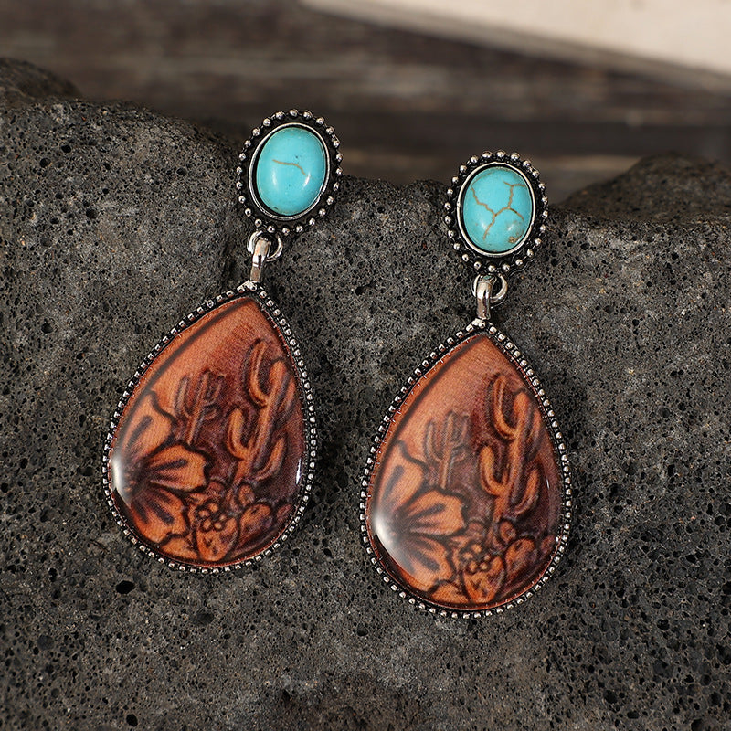 Classic Earring with Timeless Appeal