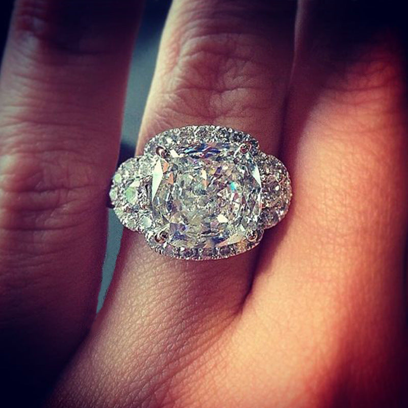 Beautiful Ring with Unique Style