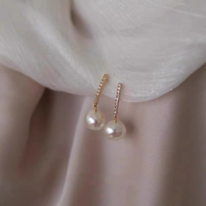 Delicate Artisan Pearl Earring