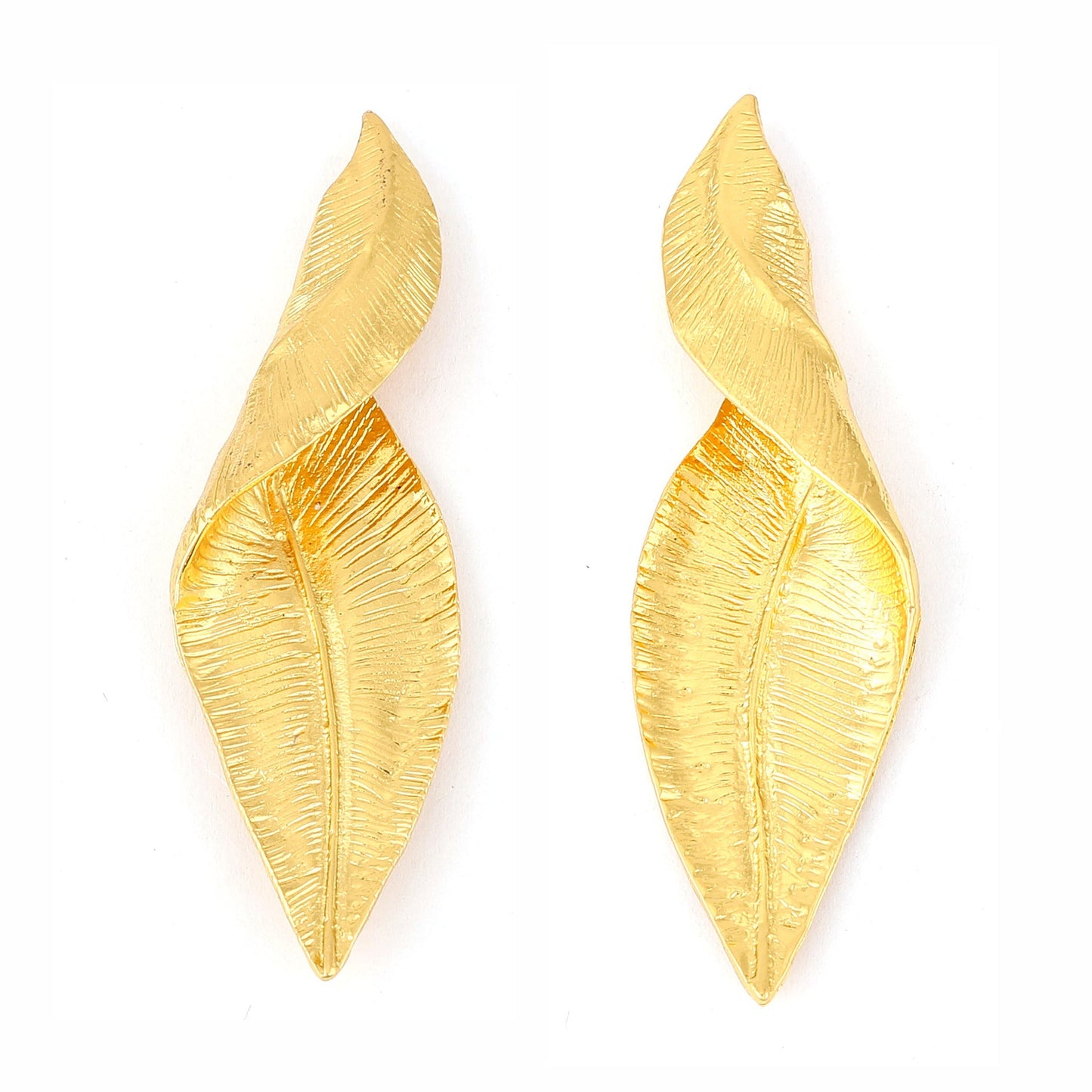 Beautiful Gold Earring with Unique Style