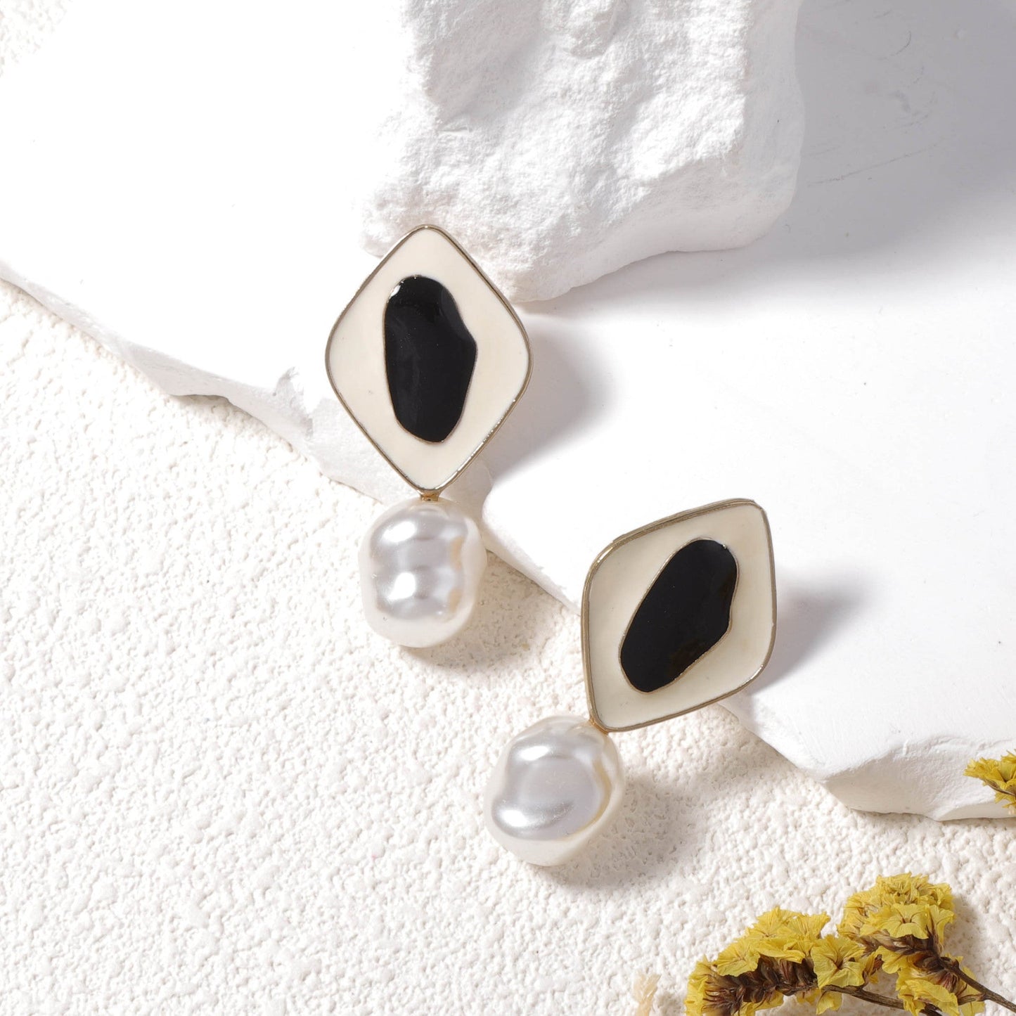 Vintage Handmade Pearl Earring