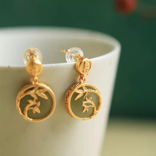 Classic Silver Earring with Timeless Appeal