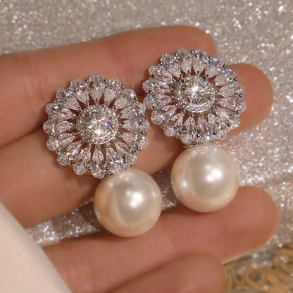 Classic Pearl Earring with Timeless Appeal